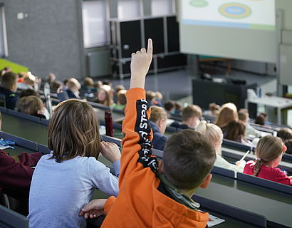 Teilnehmende bei der Kinderuniversität 2022