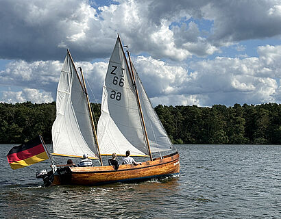 Segelkutter auf See